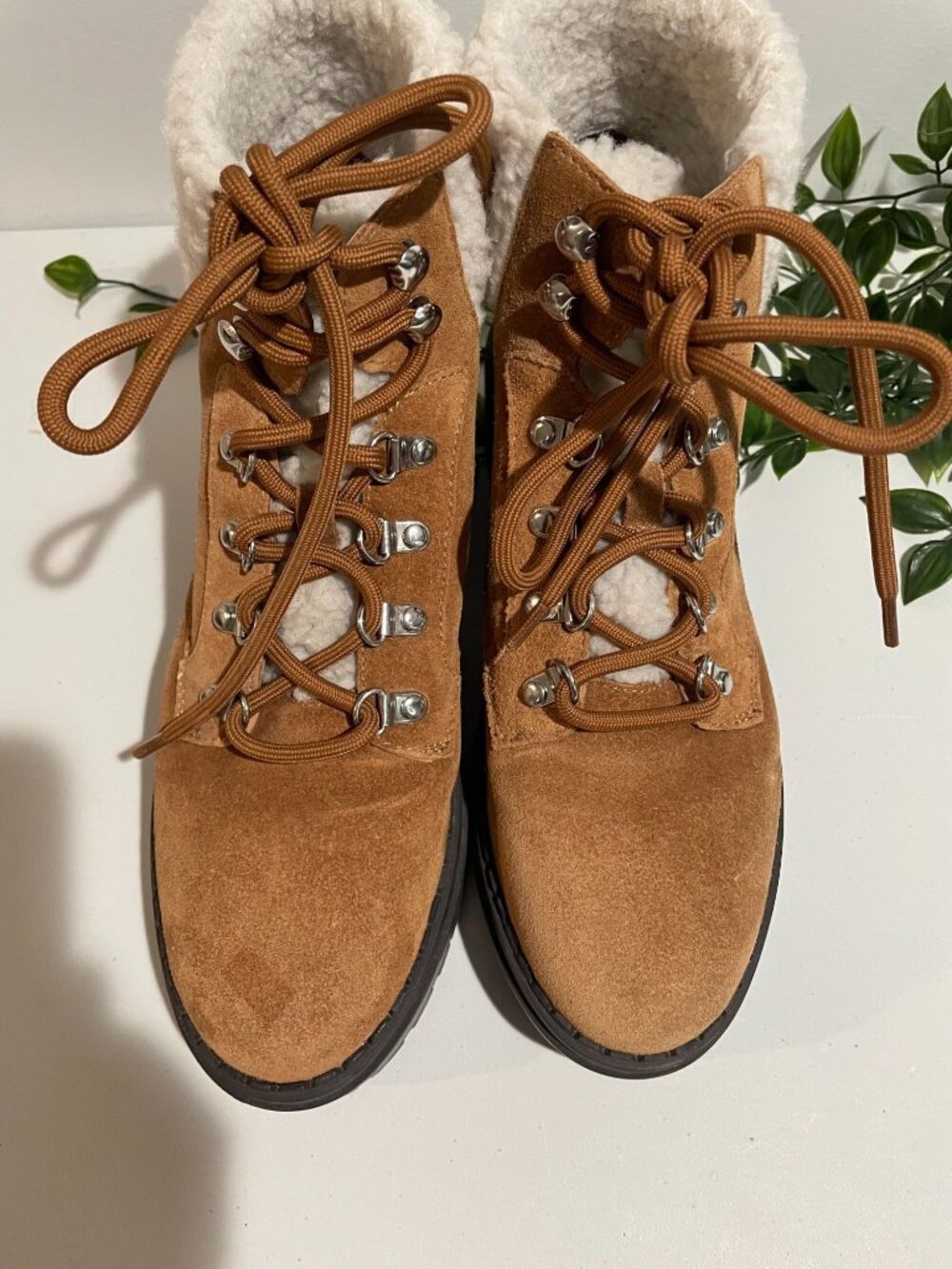 Marc Fisher Womens Faux Fur-Lined Suede Hiking Boots Size 8M Lace-Up CamelBrown